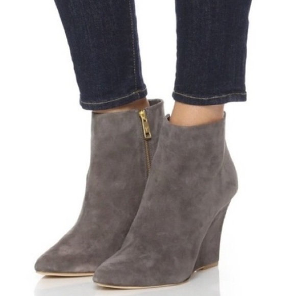 Used Joie Jalena Grey Suede Leather Pointy Toe Wedge Heel Ankle Boots / Booties - Picture 7 of 9
